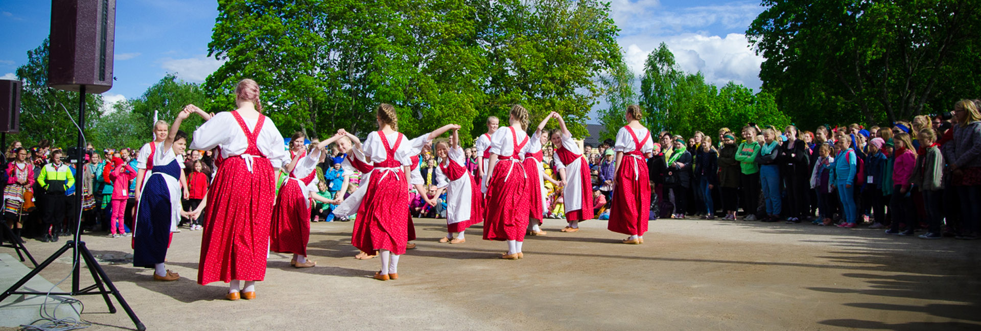 kansantanssi-banneri-kalenat-jussi-kaijankangas2
